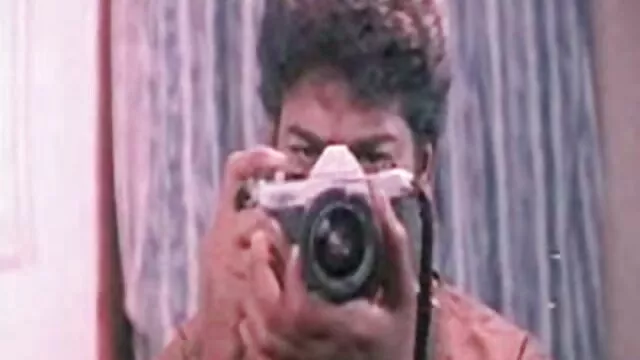 పెద్ద టిట్‌లతో అందమైన పొడవాటి జుట్టు గల తెలుగు సెక్స్ వీడియో కం MILF పక్కకి పోజులిచ్చి అంగ శోధించబడింది