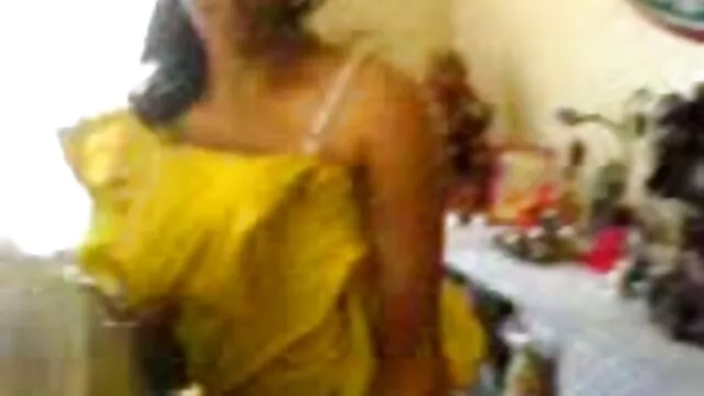లక్కీ డ్యూడ్ క్రిస్‌ను నలుగురు సెక్స్-క్రేజీ సెక్స్ తెలుగులో సెక్స్ బిచ్‌లు ఇబ్బంది పెట్టాయి