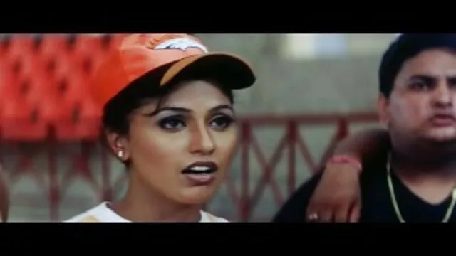 చిన్న టిట్టీడ్ బ్లాండీ పెద్దగా మరియు రుచిగా కనిపించే తెలుగు సెక్స్ గర్ల్ కాక్‌ని పాలిష్ చేయడం ఆనందిస్తుంది